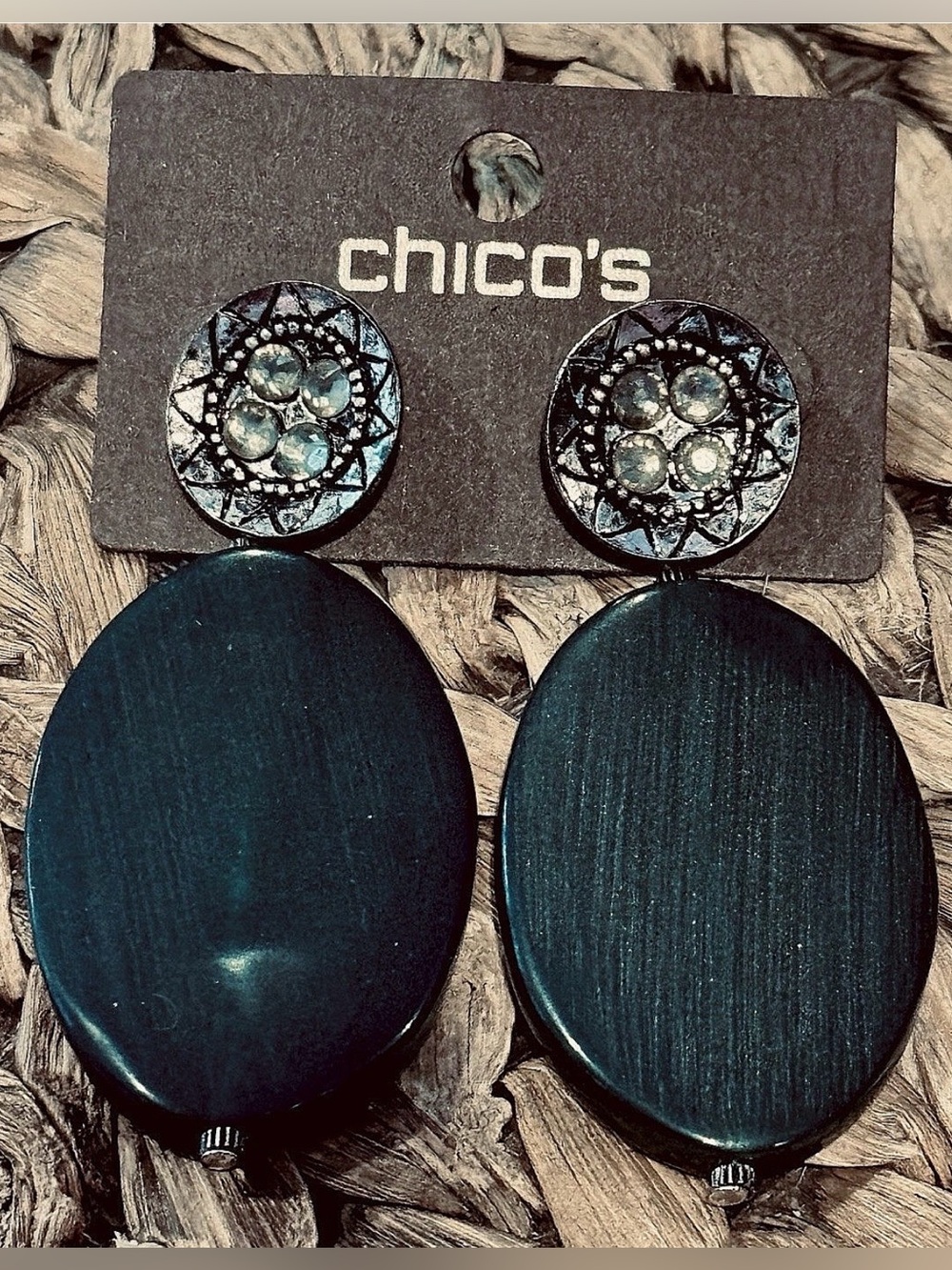 🌱CHICO’S🌱 FAUX JADE ETCHED RHINESTONE DISK DANGLE “KENDYL PNDT” DROP EARRINGS